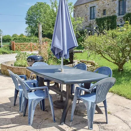 Stunning In St, Pierre Langers With 2 Bedrooms&wifi * La Lucerne-dʼOutremer