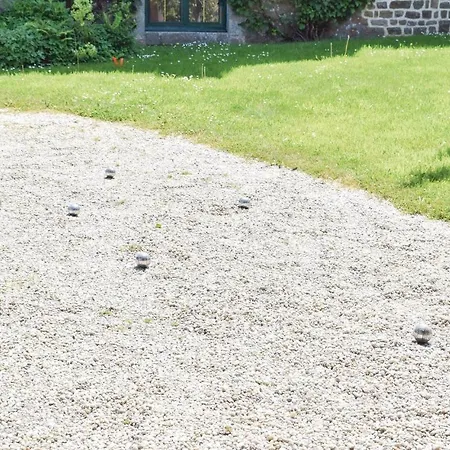 Beautiful In St Pierre Langers * La Lucerne-dʼOutremer