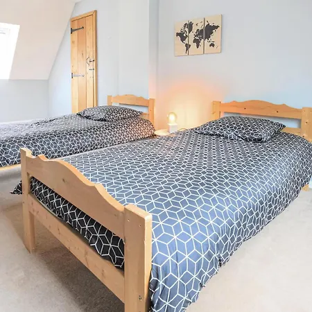 Stunning In St, Pierre Langers With 2 Bedrooms&wifi *