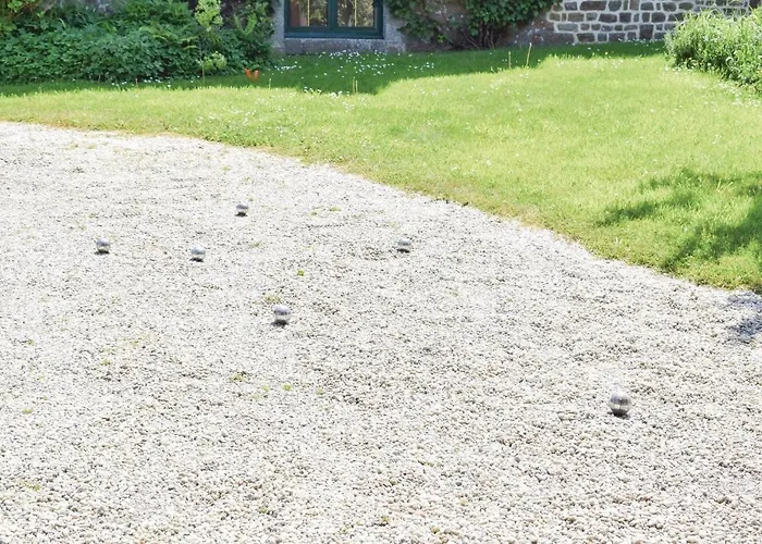 Beautiful In St Pierre Langers * La Lucerne-d'Outremer